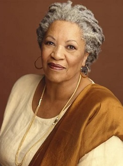 5 éve hunyt el Toni Morrison (1931–2019) amerikai irodalmi Nobel-díjas író